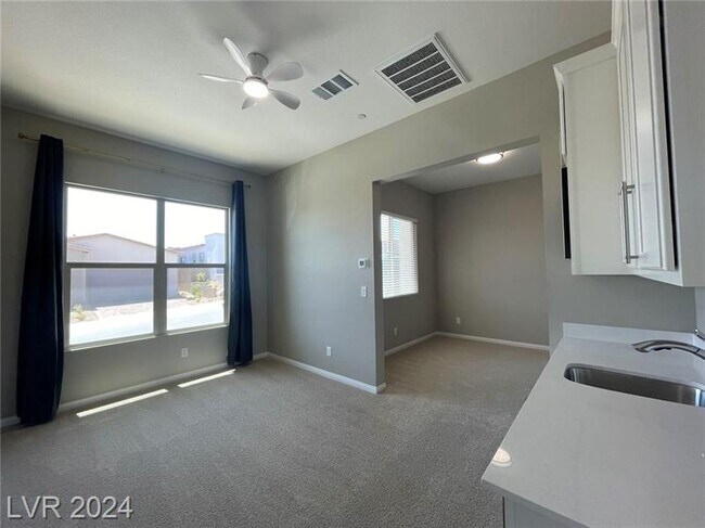 Building Photo - 11622 Hatchling Ave