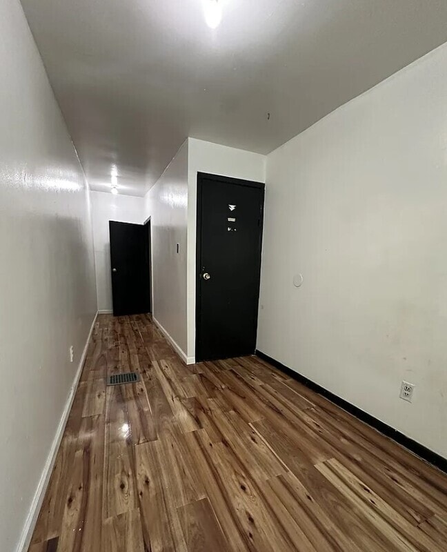 Building Photo - 2534 N Water St