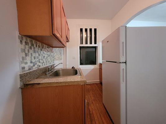 Building Photo - 2 bedroom in Bronx NY 10462