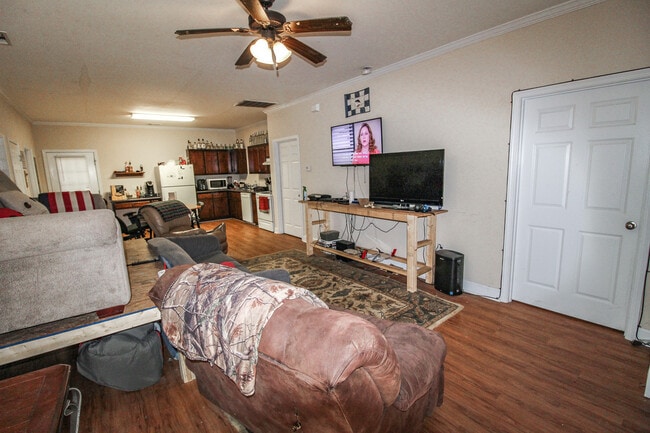 Building Photo - 203 Faculty Blvd