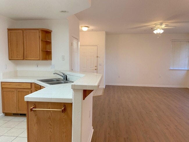 Building Photo - Sparks Single Story Home Near Red Hawk Golf Course