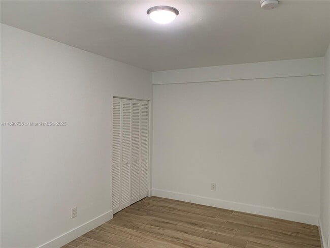Building Photo - 1218 Salzedo St