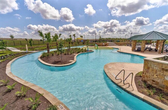 Building Photo - 220 Algaroba Loop