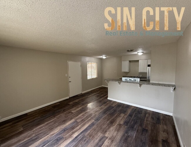 Building Photo - Discover Urban Comfort: Spacious 1-Bedroom Oasis at Lyn Capri