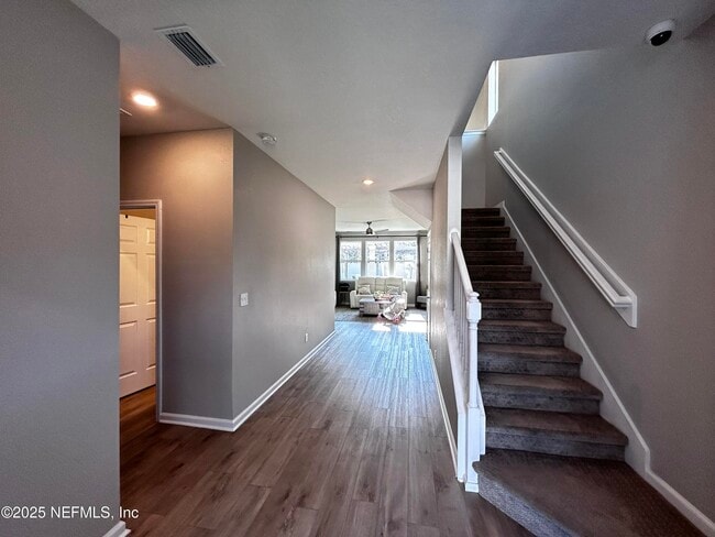 Building Photo - 94 Stonecrest Dr