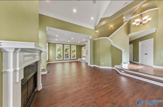 Building Photo - 104 Elm Cove