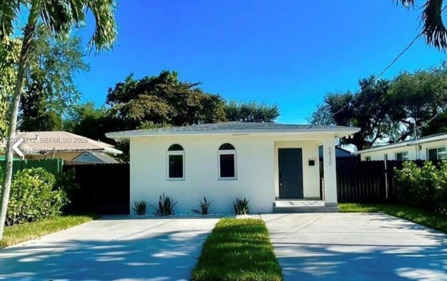 Building Photo - 6820 SW 13th Terrace
