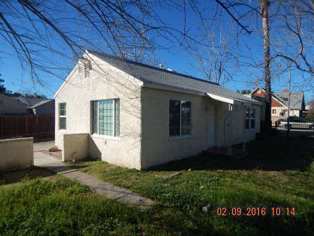 Building Photo - Completely remodeled - 2 Bedroom Home on Corner Lot!