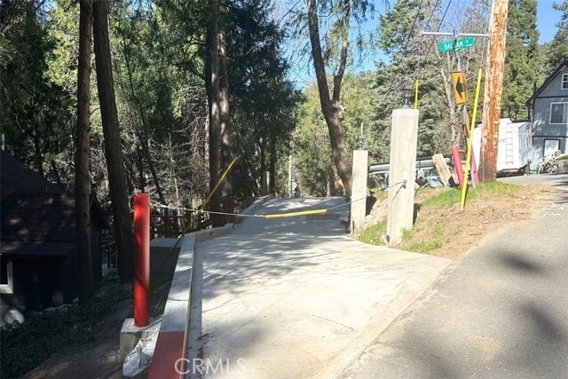 Building Photo - 476 Redwood Dr