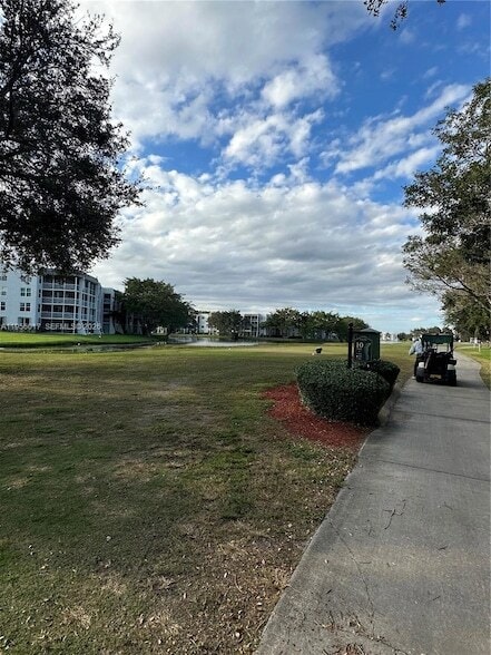 Building Photo - 1715 Whitehall Dr