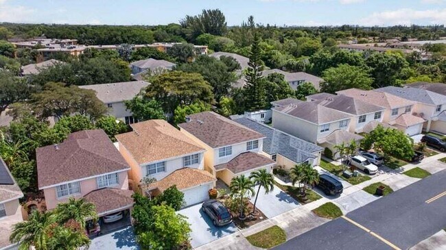 Building Photo - 4131 Eastridge Cir