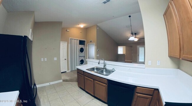 Building Photo - 2200 Marsh Hawk Ln