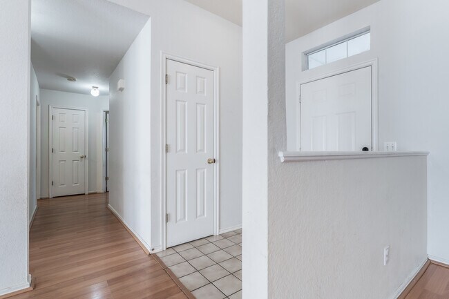 Building Photo - 5700 SE 87th St