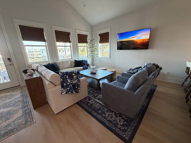 Building Photo - 867 Bowers Ln