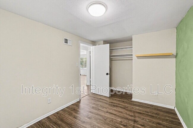 Building Photo - 3638 Genessee St