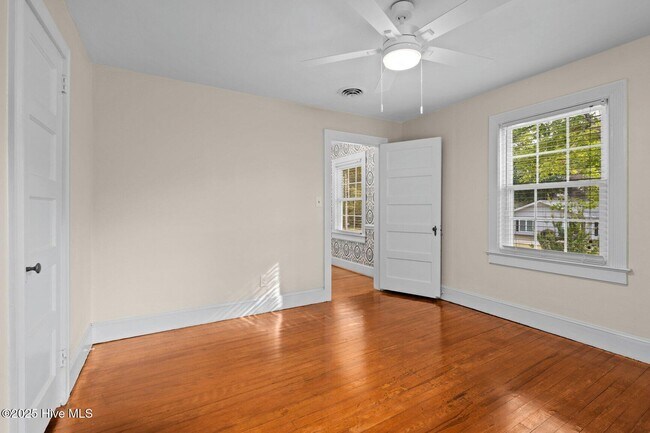 Building Photo - 616 Glenn Ave