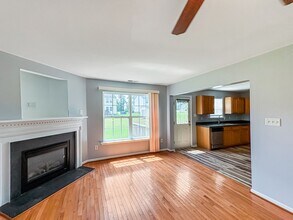 Building Photo - Spacious 4-Bedroom Colonial on Peaceful Cu...