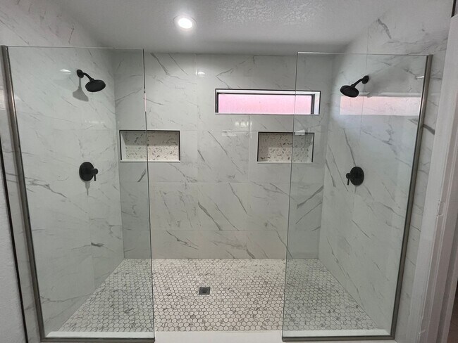 Building Photo - Beautiful Mediterranean Pool Home Availabl...