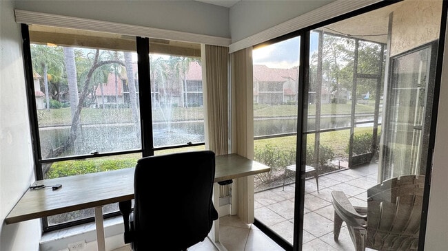 Building Photo - 5641 Coach House Cir