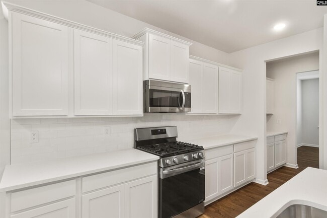 Building Photo - 1021 Skidaway Dr