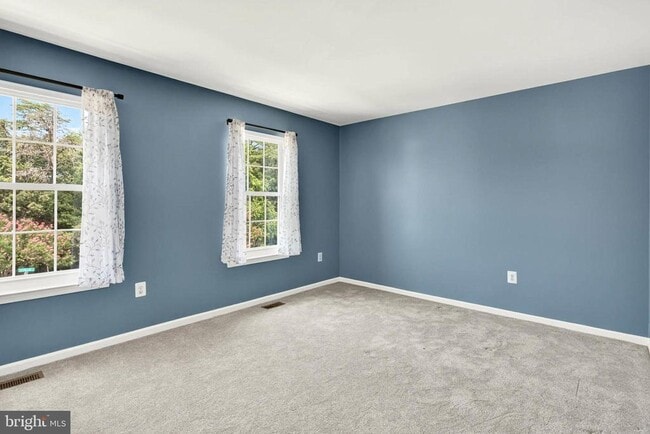 Building Photo - 8605 Willow Leaf Ln