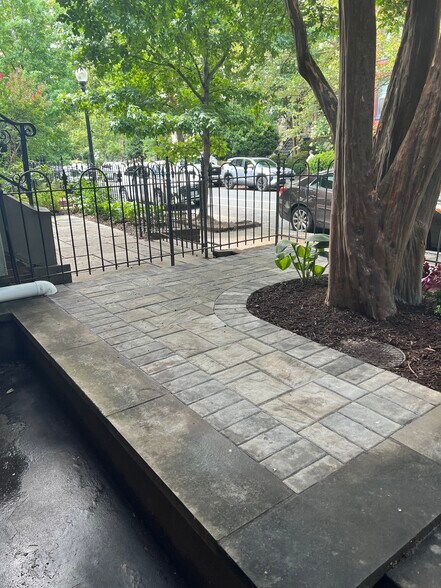 Building Photo - 1506 Q St NW