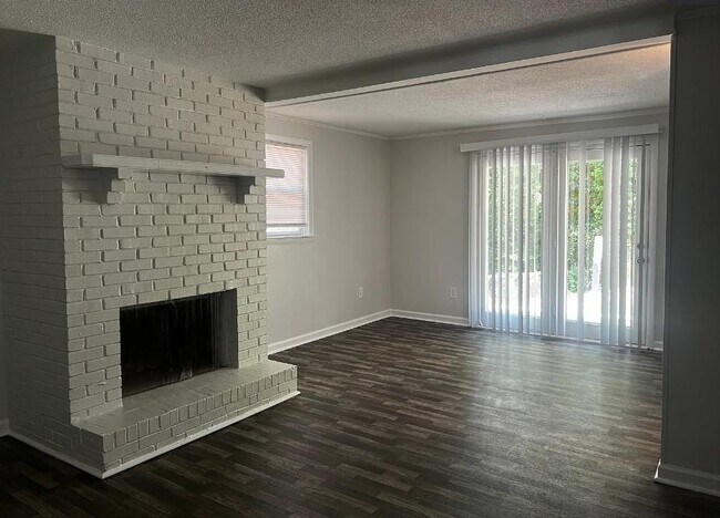 Building Photo - 430 Westham Ridge Rd