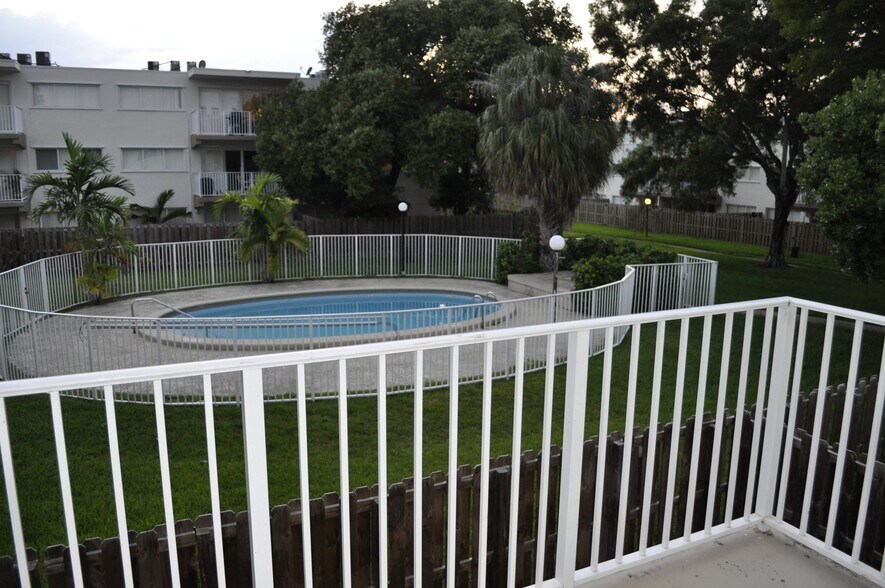 Building Photo - 7713 SW 88th St