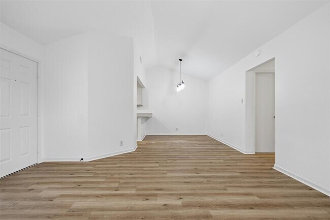 Building Photo - 11611 Rustic Rock Dr