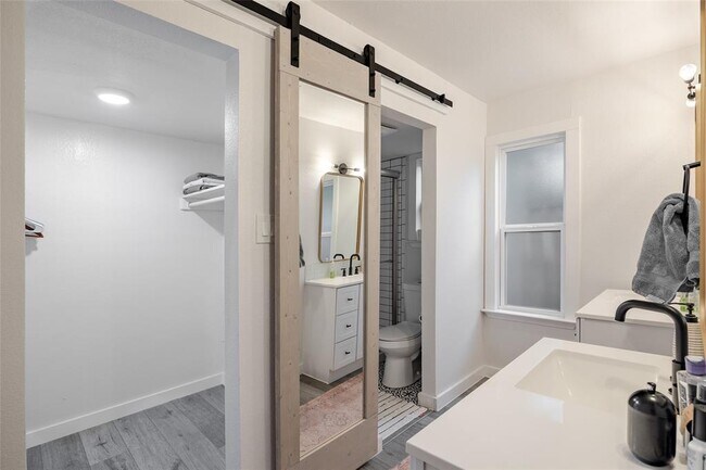 Building Photo - 4601 Candletree Ln