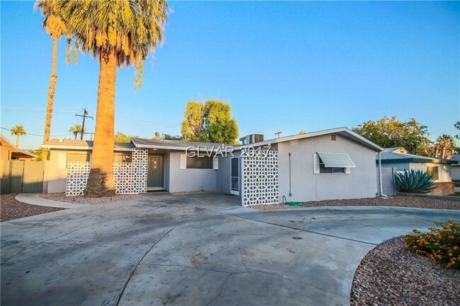 Building Photo - 113 Woodley St