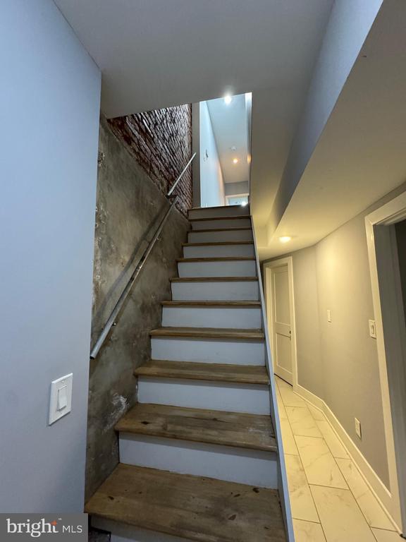 Building Photo - 1522 Willington St