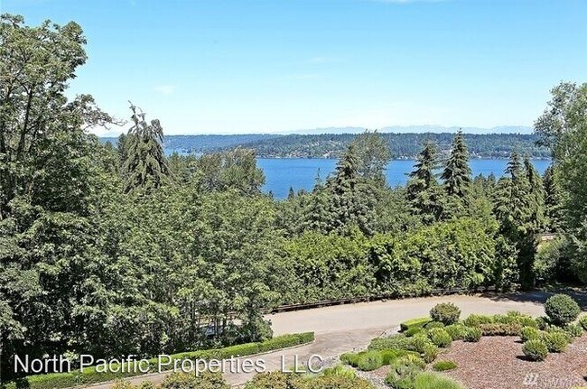 Building Photo - 3 br, 3 bath House - 17203 SE 42nd Pl