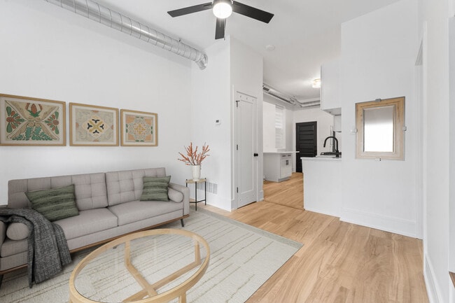 Building Photo - 1743 W 18th Pl