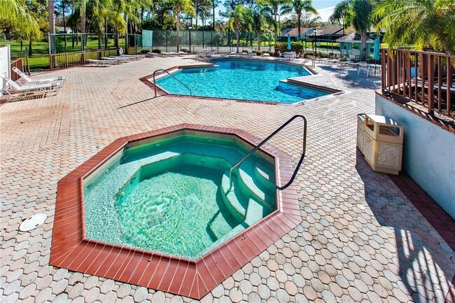 Building Photo - 2411 Bentley Dr