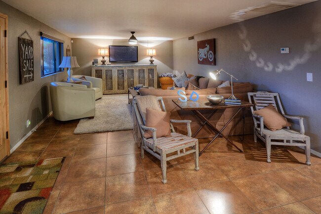 Building Photo - PRE-LEASE AUGUST 2026 - Beautiful Modern Living near Campus