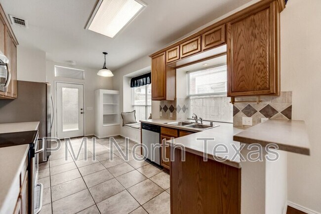 Building Photo - 11531 Chaucer Dr