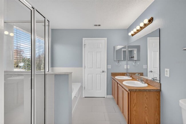 Building Photo - 413 Country Cottage Ln