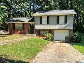 Building Photo - 1608 Azalea Dr
