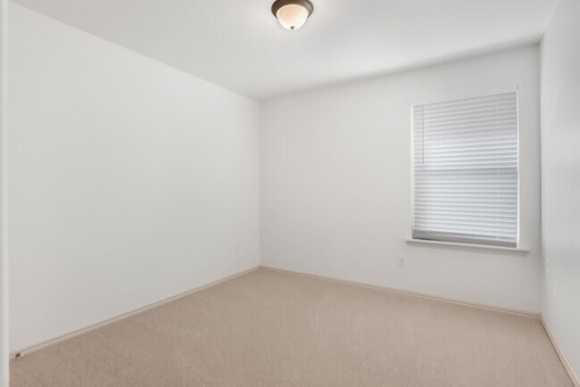 Building Photo - 8316 E County Rd 113