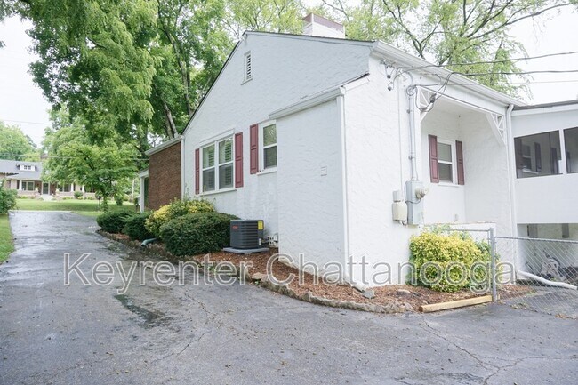 Building Photo - 104 Belvoir Ave