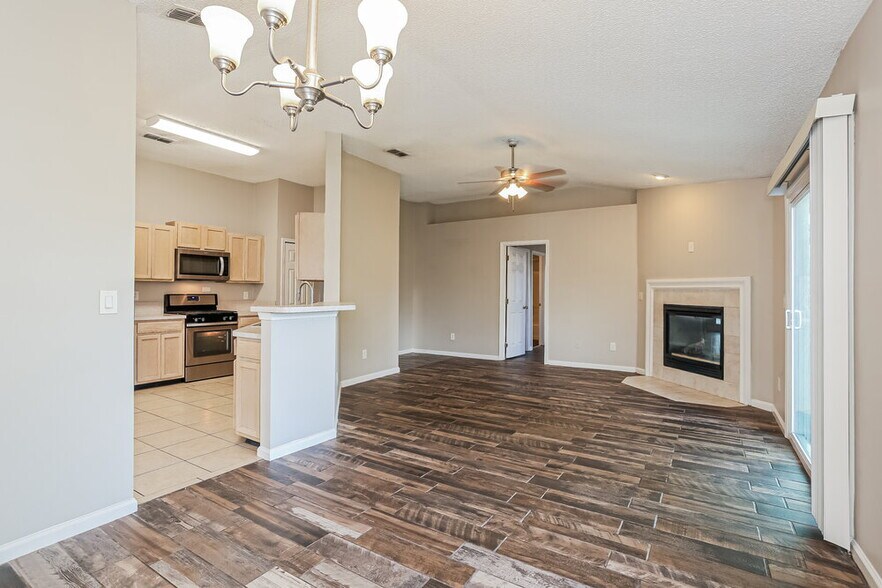 Building Photo - 3273 Net Ct