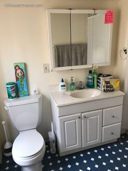 Building Photo - 70 Gore St