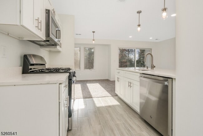 Building Photo - 50 Sam Bonnell Dr