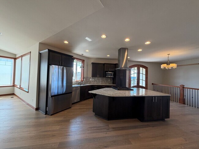 Building Photo - Military Discount - Please Inquire! ~ Whiskey Ridge View Home | 5 Bed + Bonus Living Space with O...