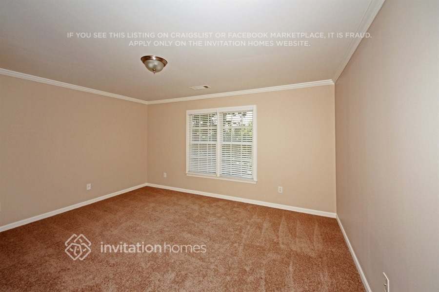 Building Photo - 1215 Mobile Way