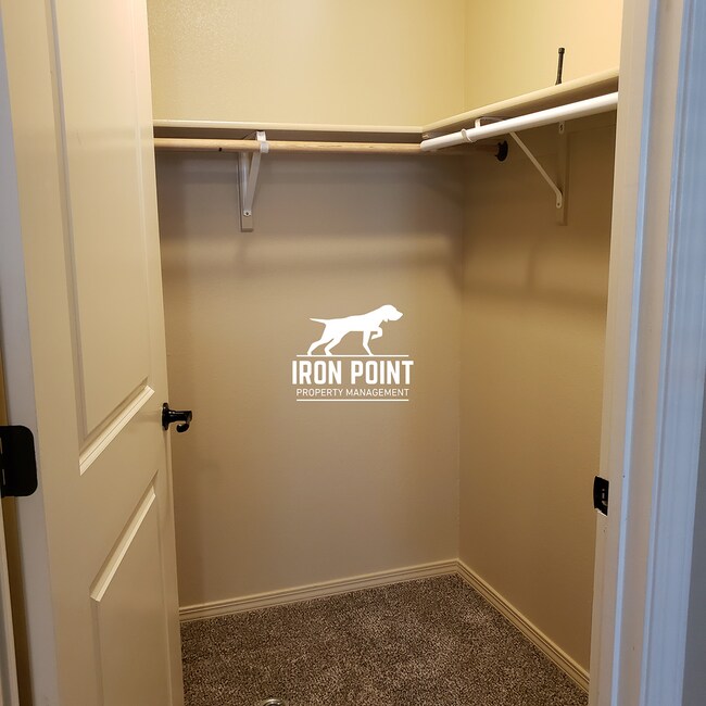 Building Photo - 886BONSAI