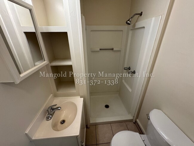 Building Photo - 611arch