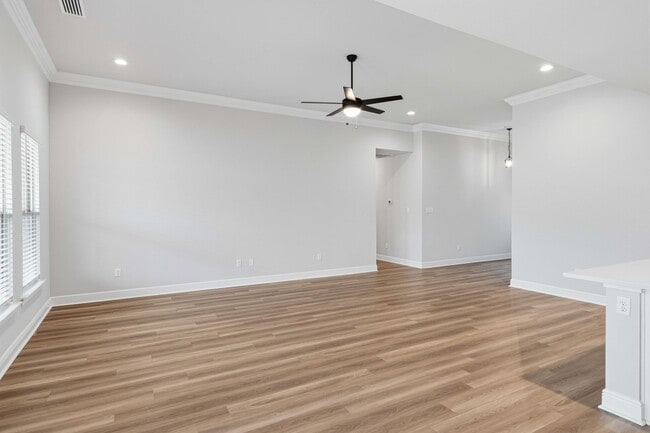 Building Photo - 4630 Jayhawk Dr