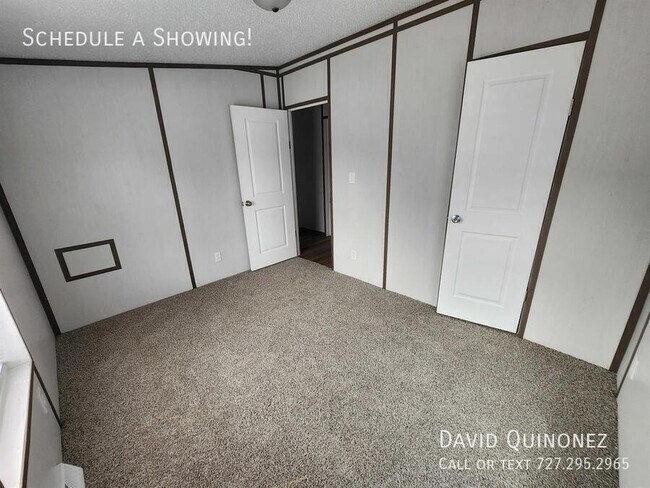 Building Photo - 4614 E Old Trail Rd